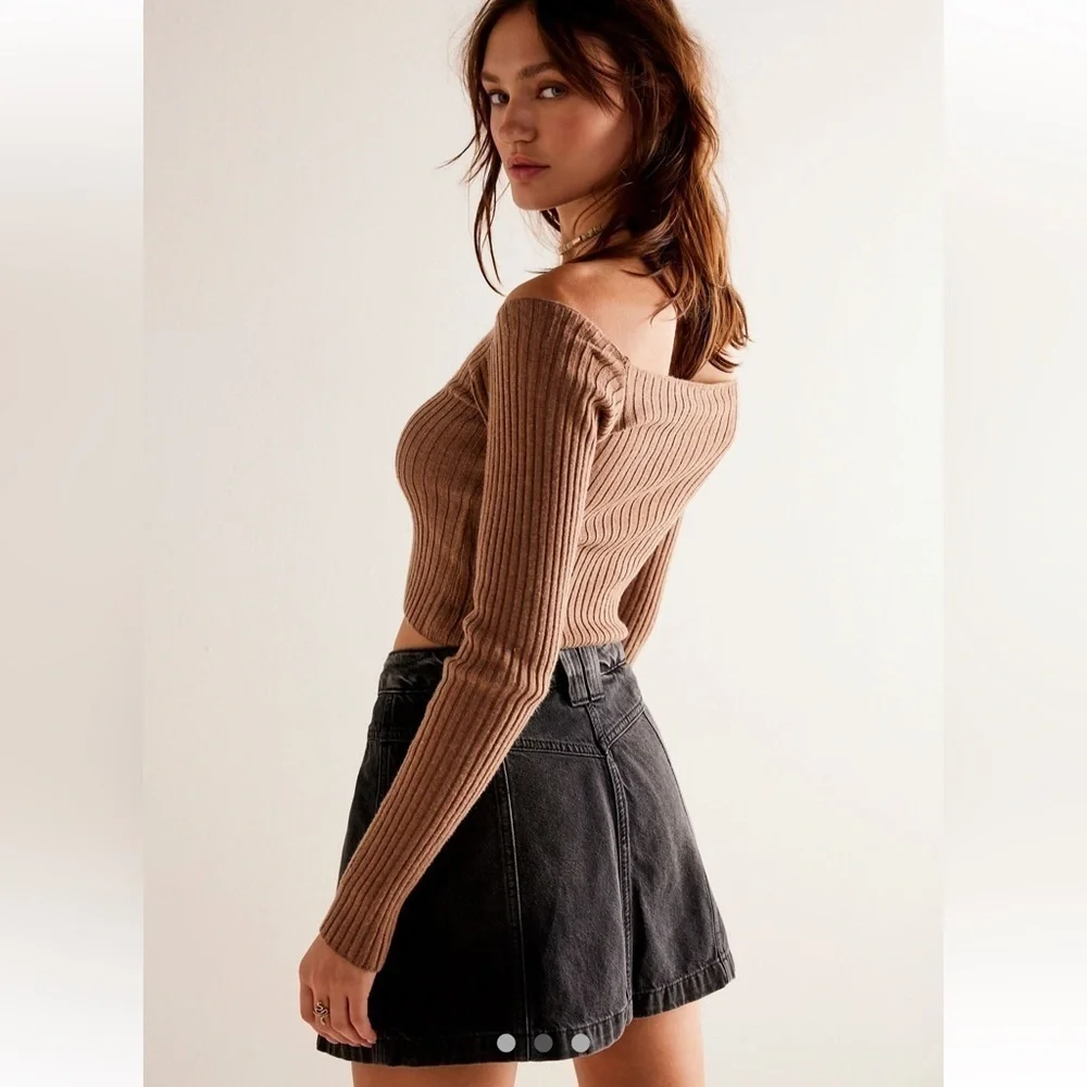 We The Free People NWT Midnight Sun Midrise Skort Sz 31, 16” waist